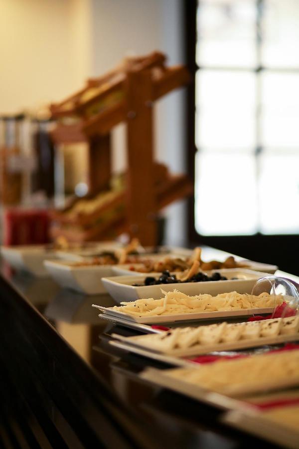 Suevari Hotel 악사라이 외부 사진