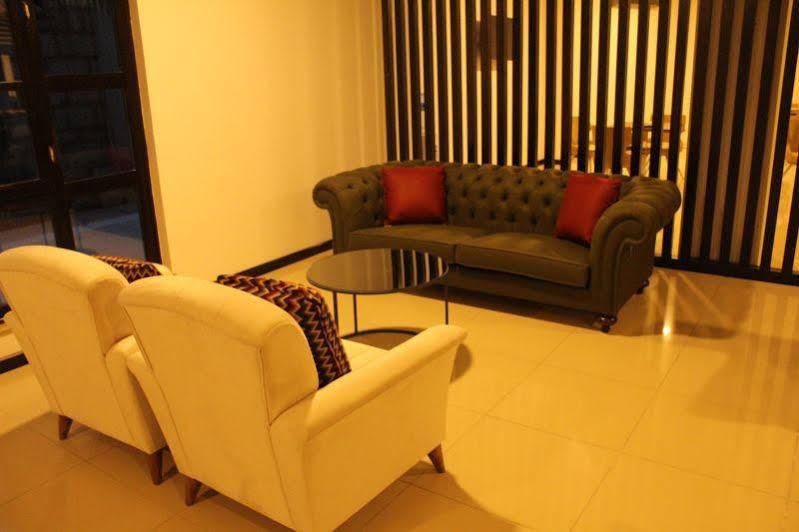 Suevari Hotel 악사라이 외부 사진